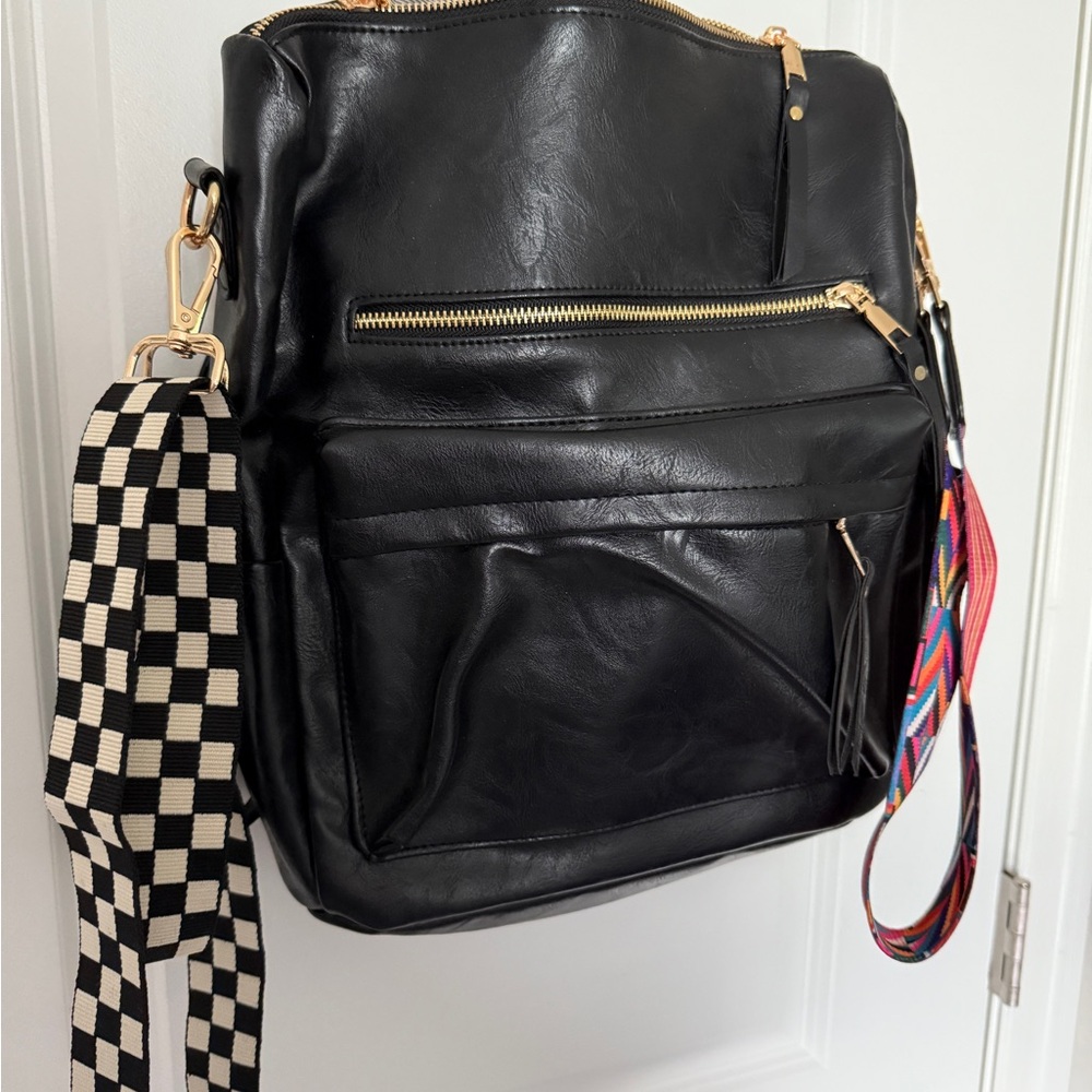 Modern and Chic Brielle  convertible bag with Colorful Strap - Picture 4 of 4
